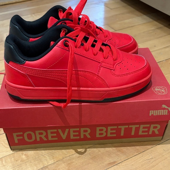 Puma Kids Ferrari Red Sneakers - Picture 4 of 4